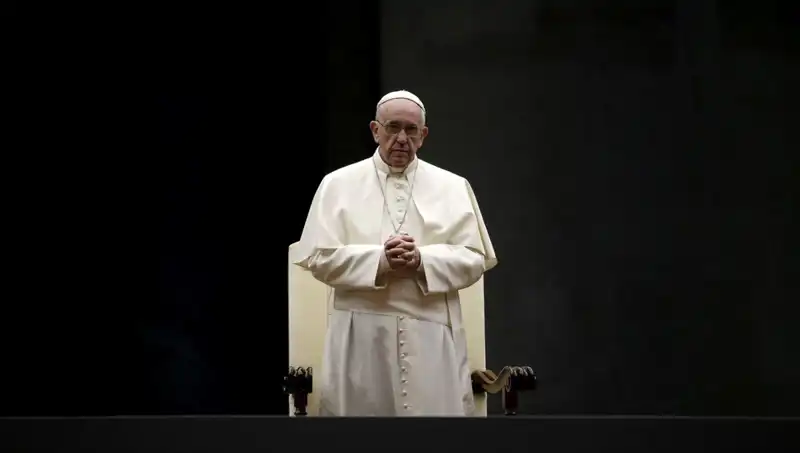 Vatikan'ın İlk Kapıcısı: Francis'in İnanılmaz Hayat Hikayesi