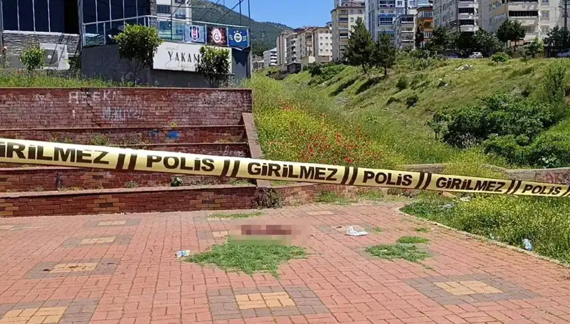 Kahramanmaraş'ta Bıçaklı Kavga: Bir Kişi Ağır Yaralandı, Olayın Perde Arkası Ne?