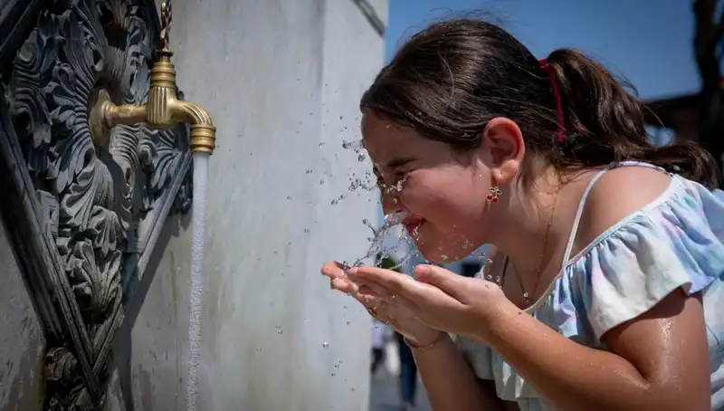 Türkiye'de İklim Felaketi: 16 Şehirde Sıcaklık 40 Dereceyi Aştı!
