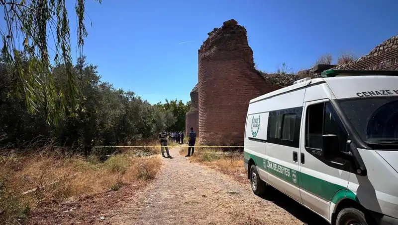 Bursa'daki Tarihi Surlarda Gizemli Bir Ceset Bulundu