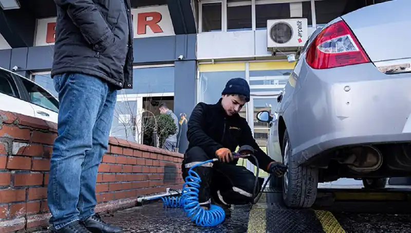 Hatalı Lastik Basıncı Kazalara Neden Oluyor: Her Sürücünün Bilmesi Gerekenler
