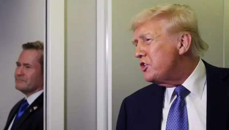 Trump'ın Gizli Planları Sızdı: Mike Waltz Görevden Alındı!
