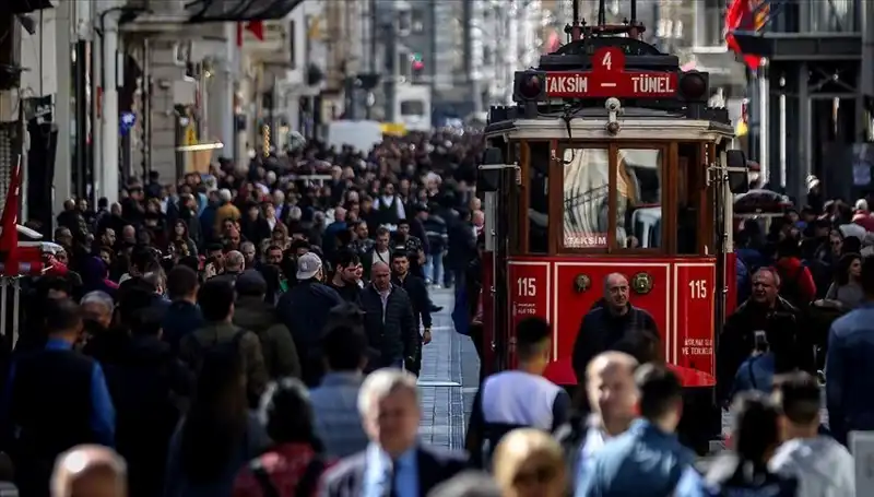 Türkiye'nin Nüfusu Artışta: 2023 Verileriyle Dikkat Çekici Trendler