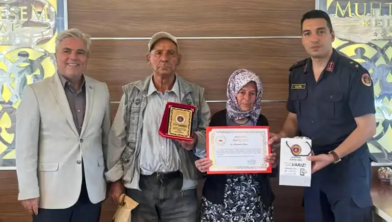 Tek Varlarını Jandarmaya Bağışlayarak Örnek Olacaklar