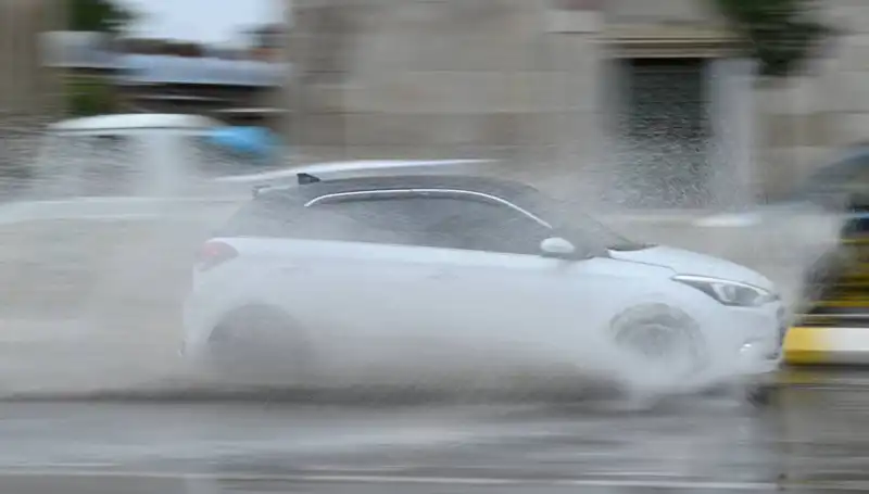 İstanbul'da Sağanak Yağış Uyarısı: Meteoroloji'den Kritik Açıklama!