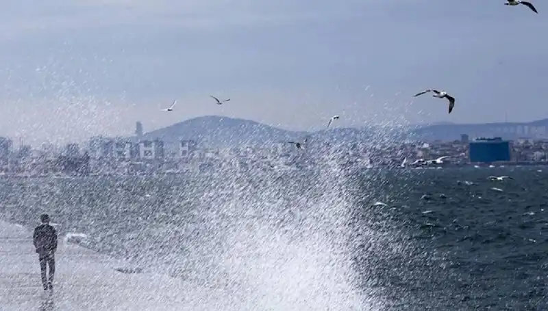 Kuvvetli Rüzgar ve Sağanak: Meteoroloji'den Uyarılar Geldi!