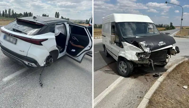 Çorum'da Kafa Kafaya Çarpışma: Kazada Hayatını Kaybedenler Var mı?