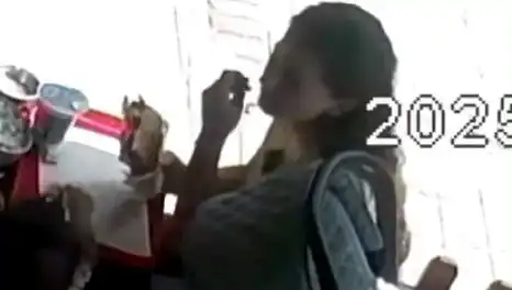 Saçını Kopararak Tostuna Koyan Kadın, Olayın Arkasındaki Sebebi Açıkladı
