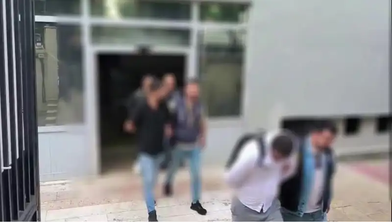 Sahte Yatırım İlanlarıyla Milyonluk Vurgun Yapan Çeteye Baskın: 6 Kişi Tutuklandı