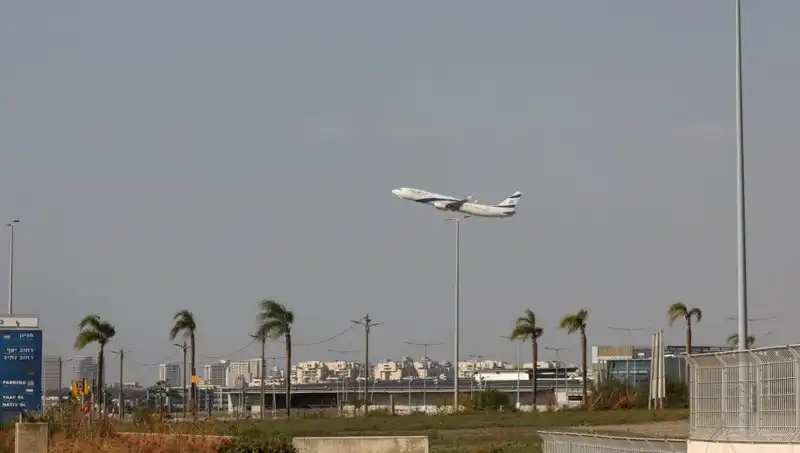 Husiler, İsrail'in Ben Gurion Havalimanı'nı Füze ile Vurdu: Olaylar Ne Anlama Geliyor?