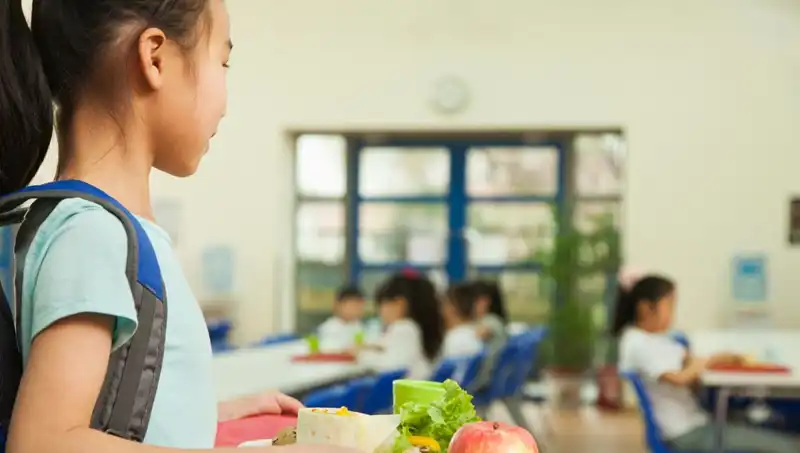 İspanya'dan Obeziteyle Mücadele: Yağlı Yiyecekler Menülerden Çıkıyor!