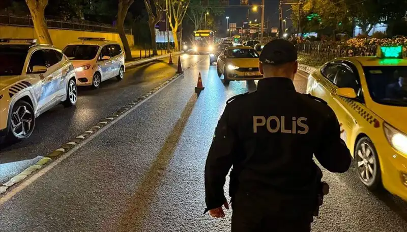 Huzur İstanbul Uygulamasında 1011 Gözaltı: Şehir Güvenliği Sağlanıyor
