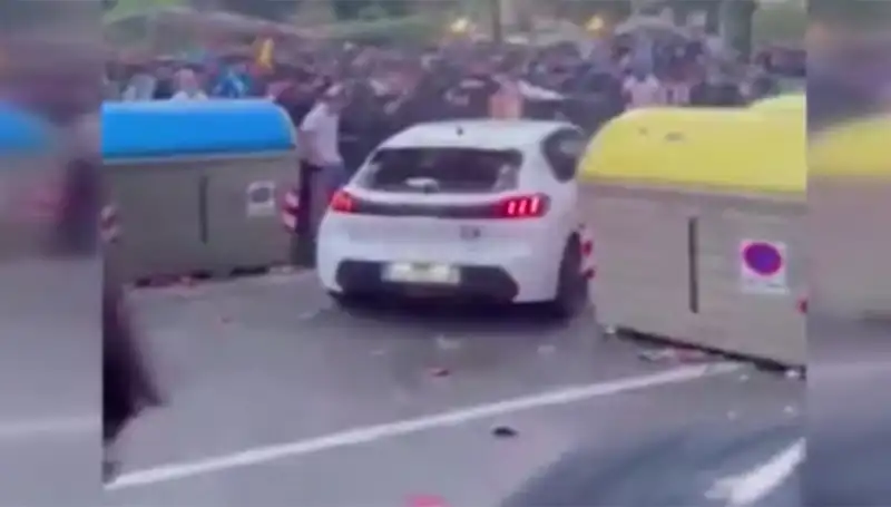 Aracını Taraftarların Arasına Saldi: 13 Kişi Yaralandı, Olayın Ayrıntıları Şok Edici!