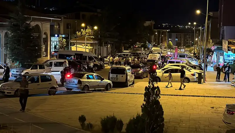 İki Aile Arasında Çıkan Kavga: 1 Ağır Yaralı, 3 Yaralı Daha!