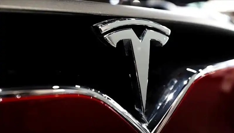 Tesla'da Ucuz Model Tartışmaları ve FSD Beklentileri: Neler Oluyor?