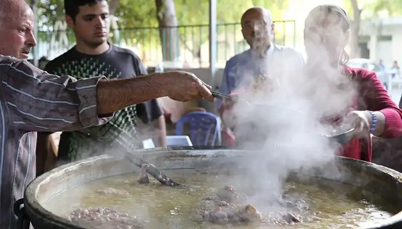 Gadir-i Hum Bayramı: Müslümanlar İçin Manası ve Kutlamaların Detayları