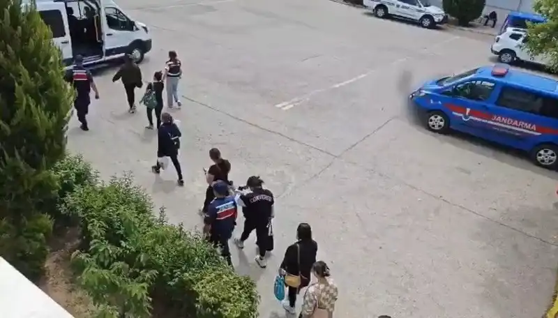 Tayland'da Kadınları Tuzaklayan Akılalmaz Fuhuş Ağı