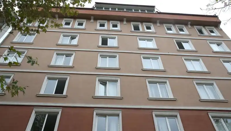 Kastamonu'da Otel Penceresinden Düşen Kadın Hayatını Kaybetti: Olayın Perde Arkası