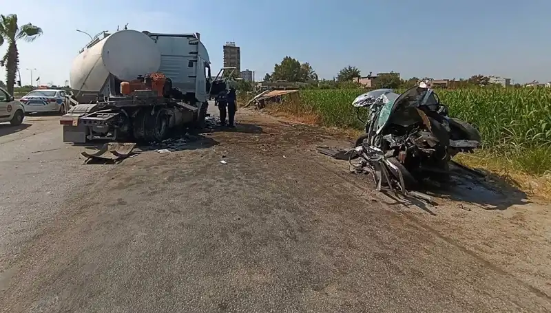 Adana'da Feci Kaza: Tanker, Otomobil ve Kamyona Çarptı!